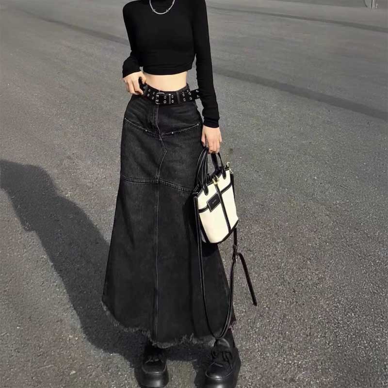 カットオフブラックデニムロングスカート