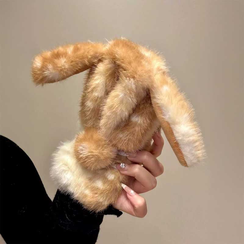 フード付きアニマルファーiPhoneケース