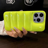 メタリックダウンジャケットiPhoneケース