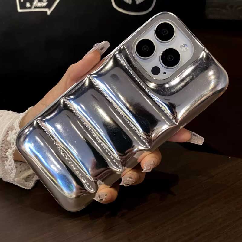 メタリックダウンジャケットiPhoneケース