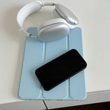 ヒロインiPhoneケース