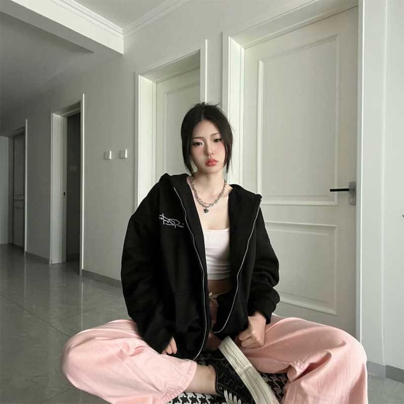 バックサインロゴオーバーパーカー