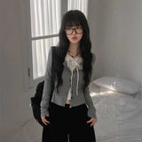 レースレイヤードグレーカーディガン