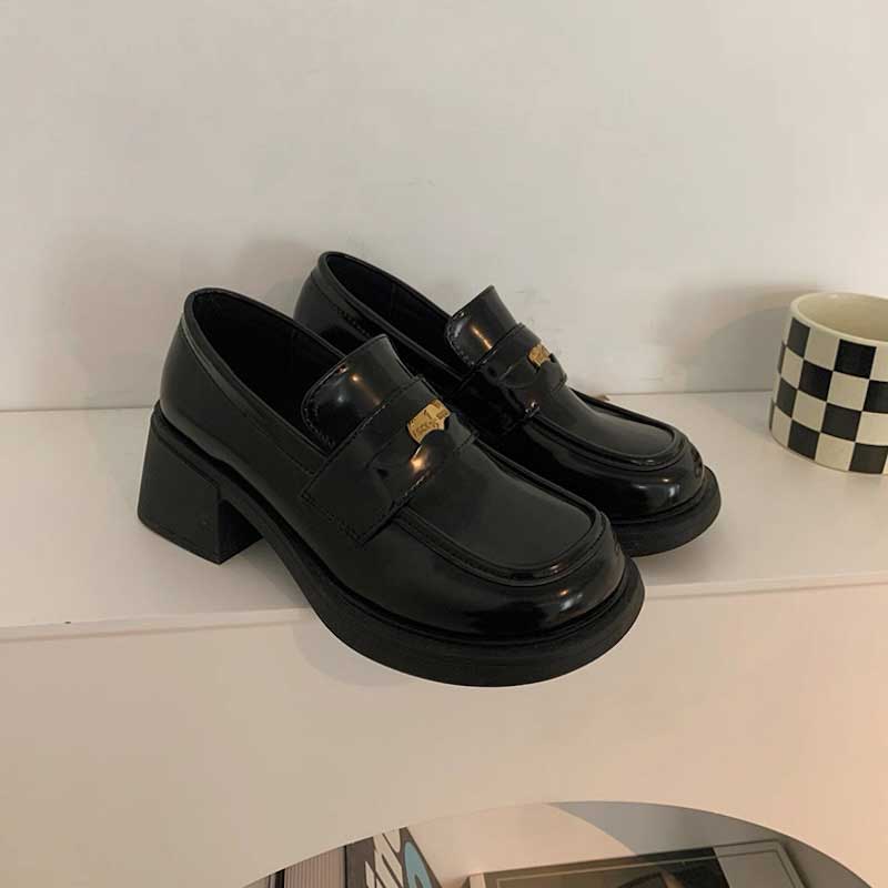 クラシックコインローファー