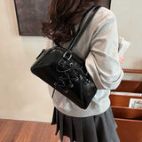 フロントレースアップワイドレザーバッグ