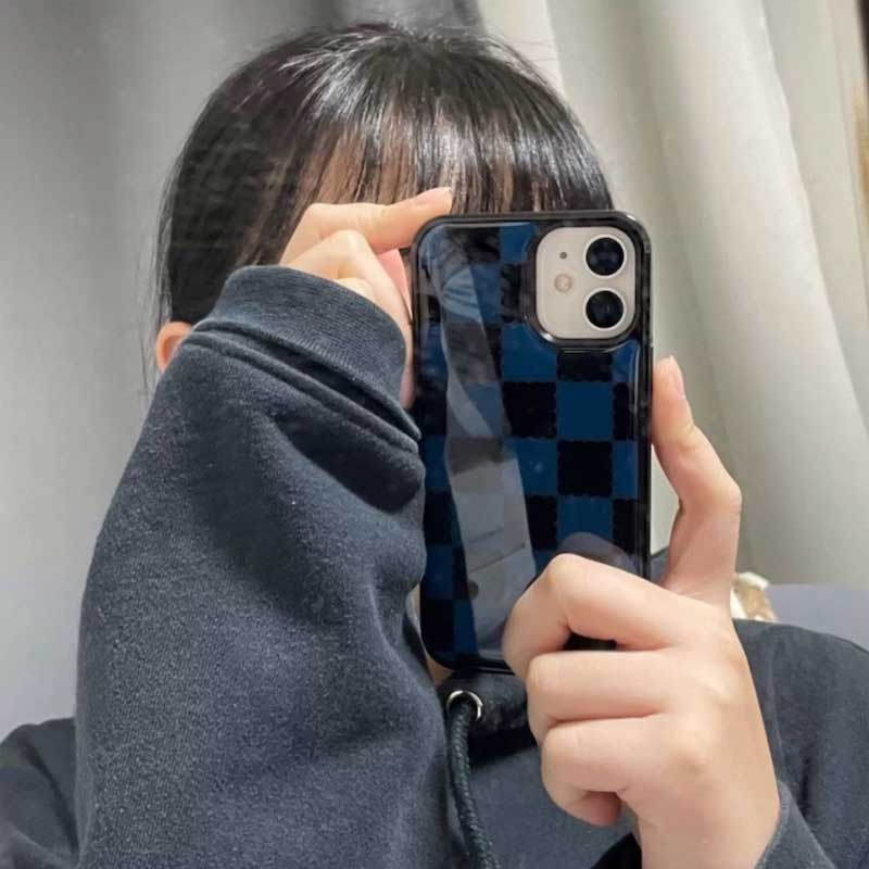 ブルータイルチェッカーiPhoneケース