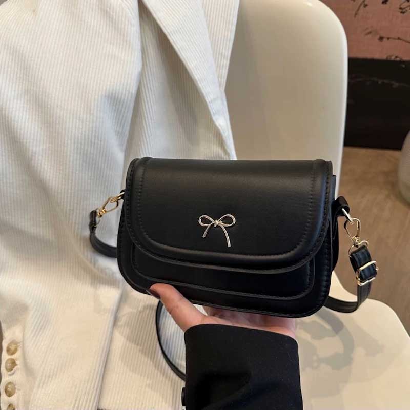 リボンモチーフミニレザーショルダーバッグ