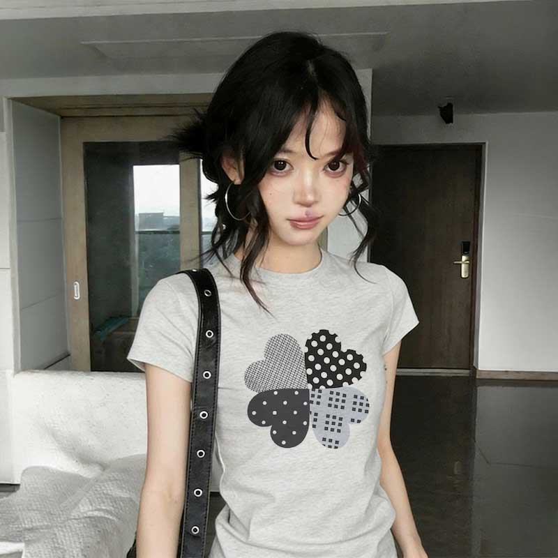 ニュアンスクローバーTシャツ
