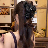 バタフライスタッズヘアクリップ