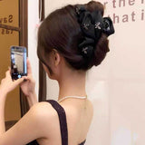 バタフライスタッズヘアクリップ