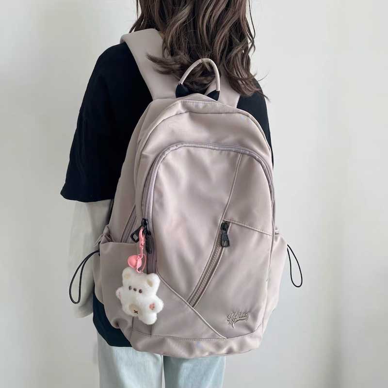 スラッシュジップリュック