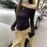ワンショルダースタッズロンT