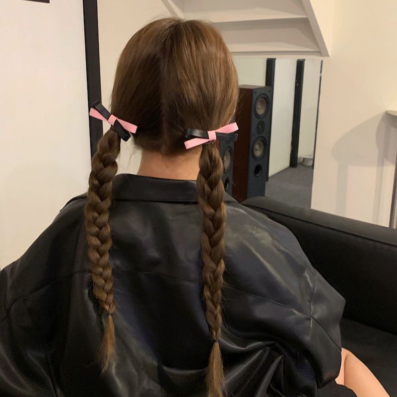 ブラックピンクリボンヘアクリップ