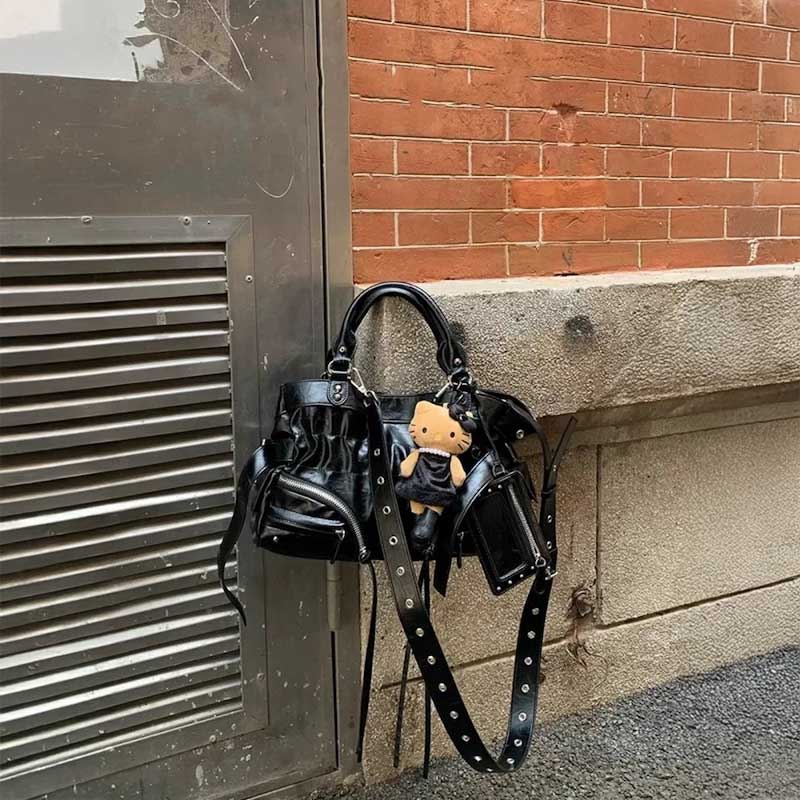 ミラー付きガールズブラックハトメバッグ