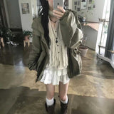 ネックタイクリームカーディガン