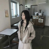 ネックタイクリームカーディガン