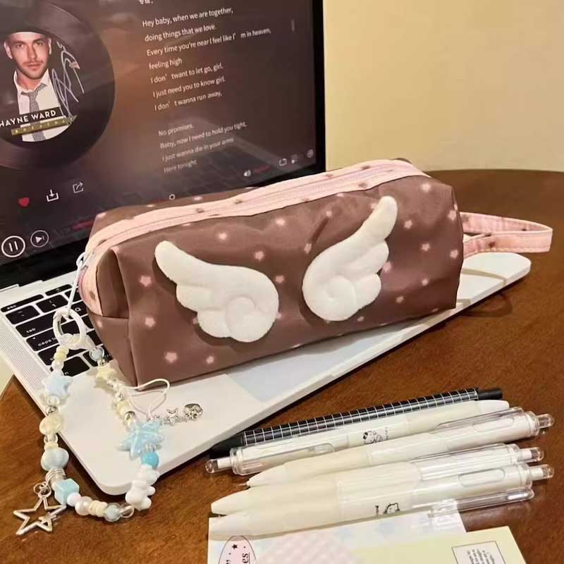 チョコピンクドットペンケース