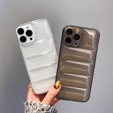 クリアダウンジャケットiPhoneケース