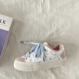 スプリングフローラルスニーカー