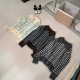 オーバーボーダーカラーカーディガン