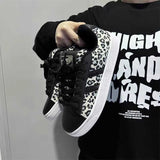 モノトーンレオパードスニーカー