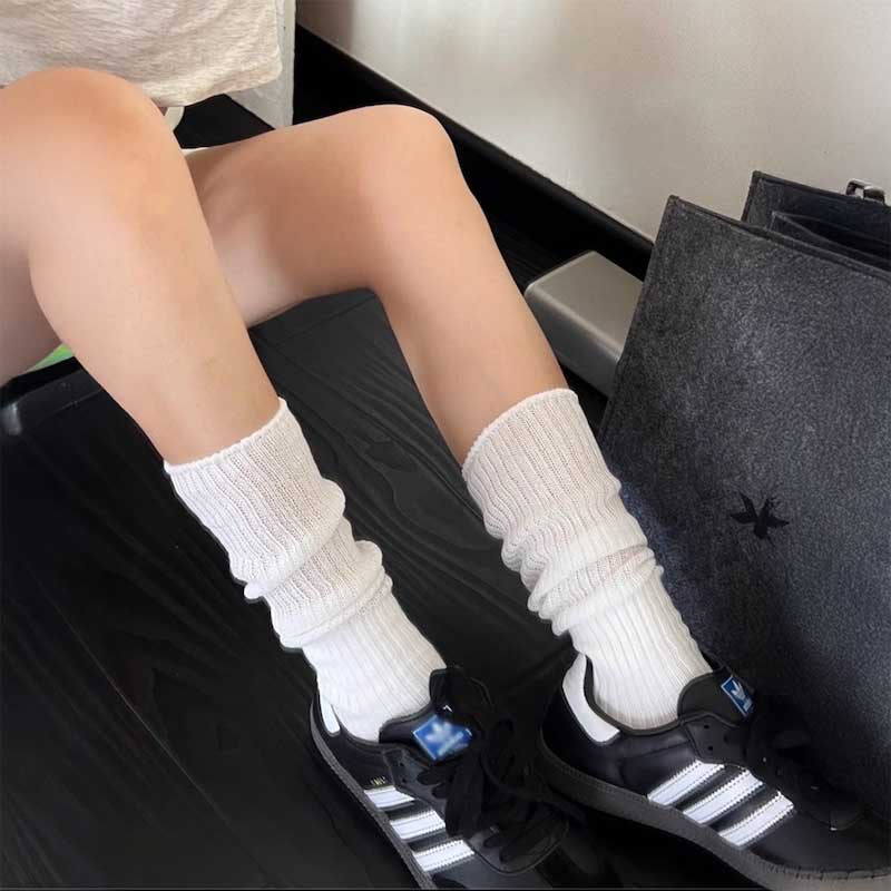 ルーズリブミドルソックス