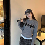 アーガイルグレークルーニット