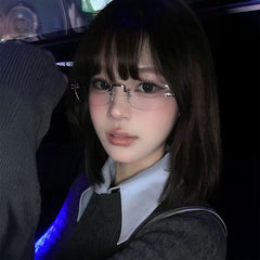 クリアリムレスメガネ