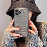 クリアダウンジャケットiPhoneケース