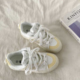 スプリングフローラルスニーカー