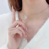 ムーンバタフライネックレス