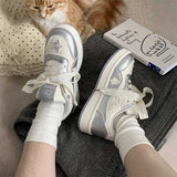 デザインスターステッチスニーカー