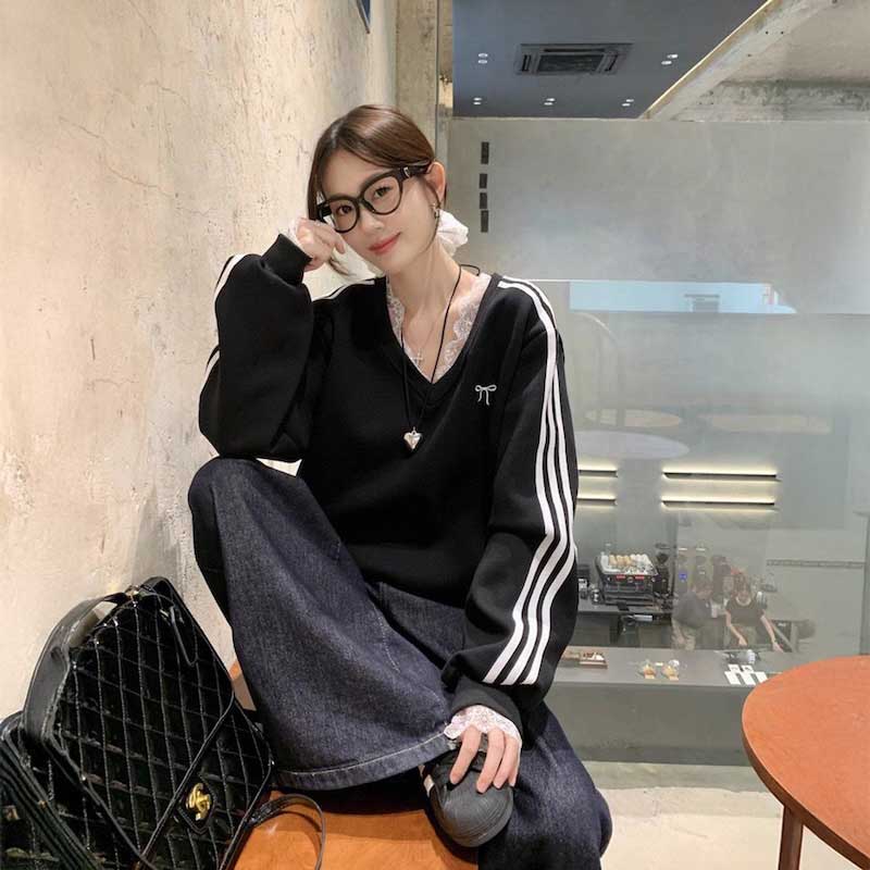 Vネックトラックリボンスウェット