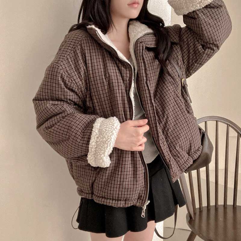 リバーシブルボアチェックダウン