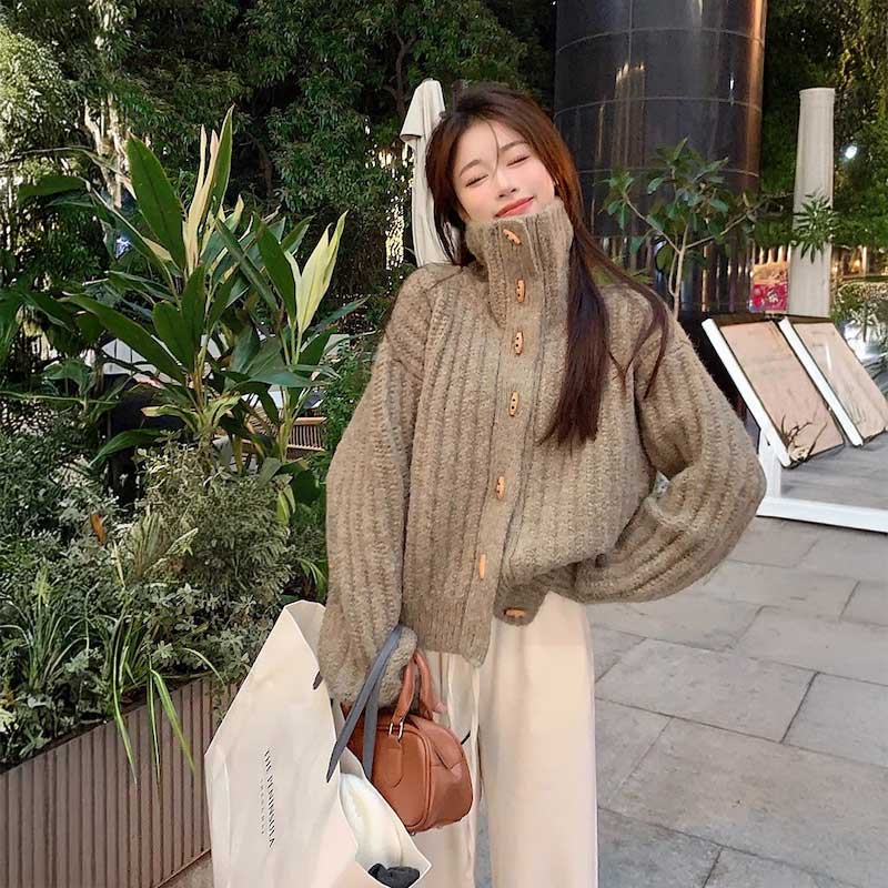 トグルボタンケーブルニットカーディガン