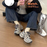 アクティブフェミニンスニーカー