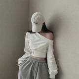 ワンショルダークロップドロゴスウェット