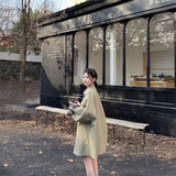 チェックアクセントノーカラートレンチコート