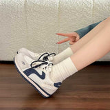 スモーキーコントラストウェーブスニーカー