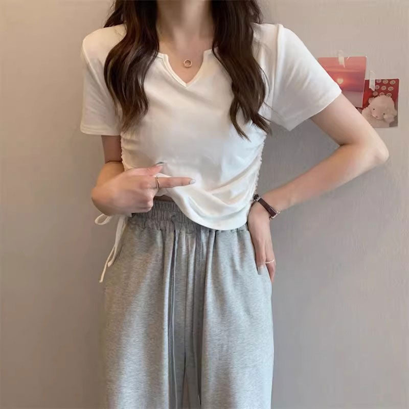 ネックスリットサイドギャザーTシャツ