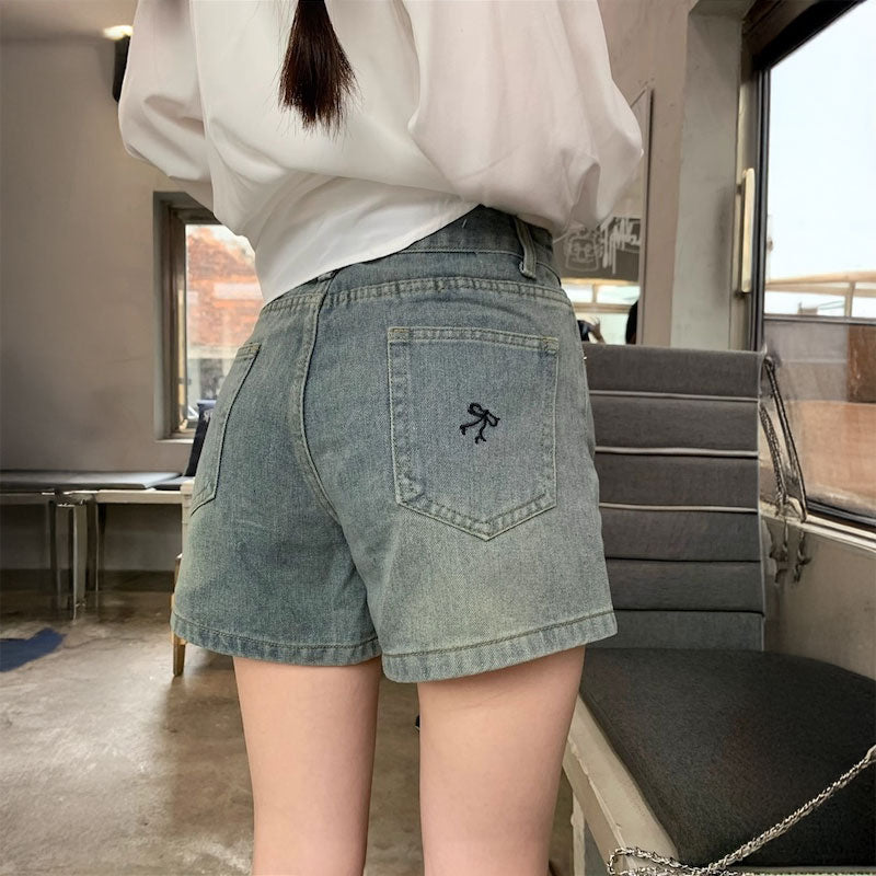 バックリボン刺繍デニムショートパンツ
