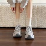 スポーツメッシュザグスニーカー