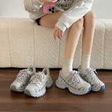 スポーツメッシュザグスニーカー