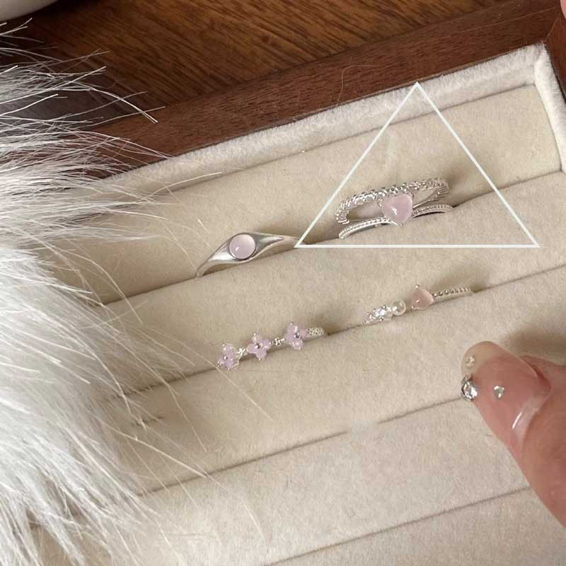 フェミニンピンクストーンリング