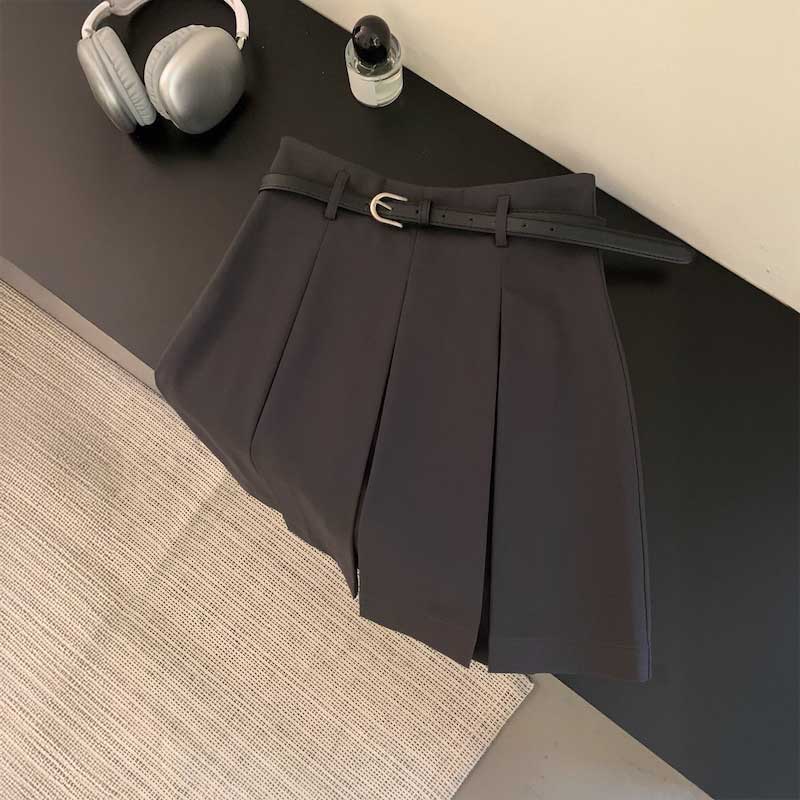 ワイドプリーツベルトスカート