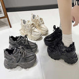 レザータッチベルトスニーカー