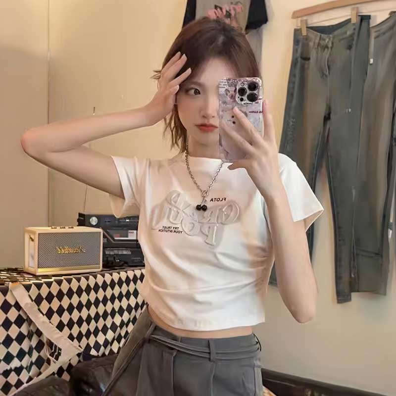 デコロゴクロップドTシャツ