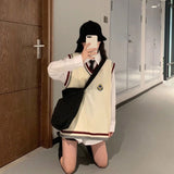 トリコロールアクセントニットベスト