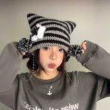 モノトーンスター猫耳ニット帽