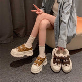 ダブルベルクロムートンスニーカー